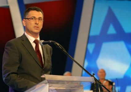 ساعر يعود للنشاط السياسي بعد خلافات نتنياهو مع حزبه