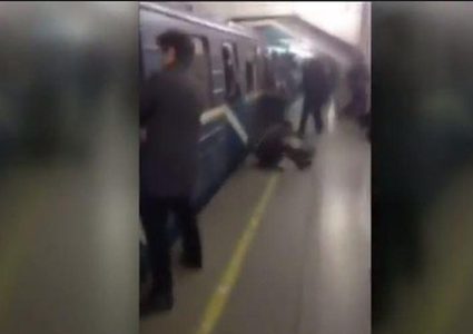 هروب ركاب المترو بعد تفجير سان بطرسبرغ "فيديو"