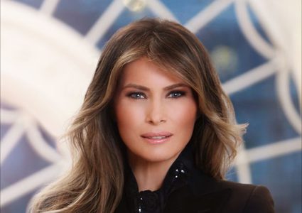 الكشف عن الصورة الرسمية لسيدة أمريكا الأولى