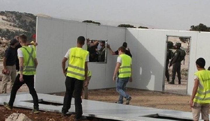 مستوطنون يمهدون لبناء بيوت متنقلة جنوب بيت لحم