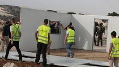 مستوطنون يمهدون لبناء بيوت متنقلة جنوب بيت لحم