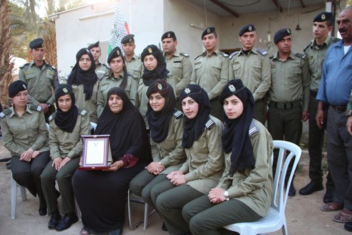جامعة الاستقلال تجدد الوفاء لأمهات الأسرى