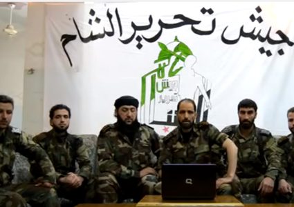 المعارضة السورية تصعد في اللاذقية وتتهم الاسد باستخدام الكلور