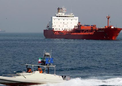 ايران: قرار الهند بخفض واردتها النفطية مجرد تهديد