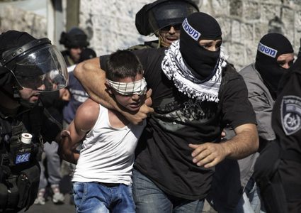 فرض الإقامة الجبرية على القاصرين فروخ وحجازي