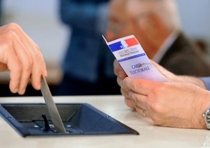 استطلاع: الانتخابات الفرنسية تحتدم ولوبان تتصدر