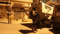 الاحتلال يسلم بلاغات لعدد من الشبان في جنين