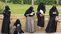 مصر تتجه لحظر النقاب