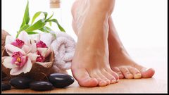 تعرفي على أسباب تشقق الأقدام