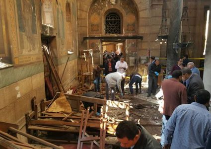 قتلى وجرحى بانفجار في كنيسة بالقاهرة