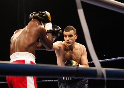 التونسي فحيمة يتوج بطلا للعالم في الملاكمة