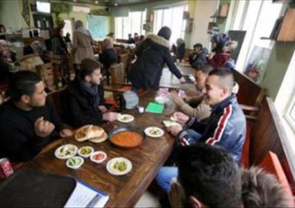 صُدفة..أول مطعم نباتي في الضفة الغربية