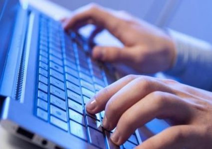 الإنترنت..علاج جديد للاضطرابات العقلية