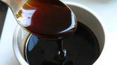 العسل الأسود ونتائج مذهلة في علاج البشرة