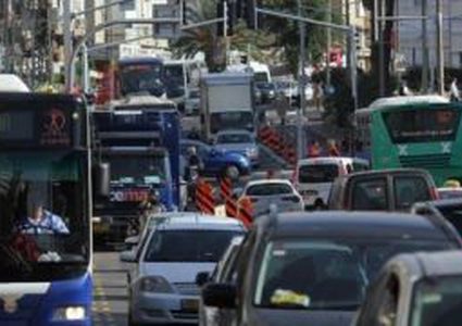 270 سيارة فلسطينية في تل أبيب