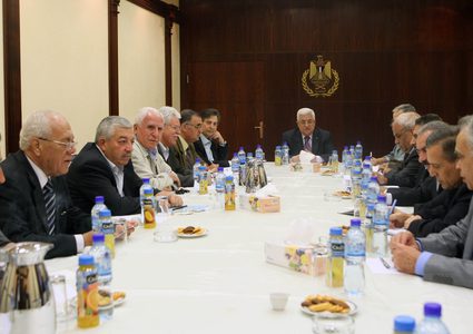 مركزية فتح للنجاح : لا عودة عن خصومات العلاوات وعلى حماس تسليم الوزارات