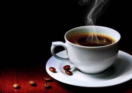 علماء ينصحون بالملح بدلا من السكر في القهوة