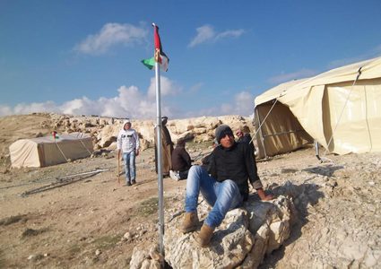 أمير الهريني .. من الصحافة الى "الدحية" (فيديو- صور)