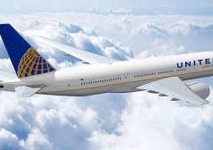 غضب عالمي ويونايتد ايرلاينز تقدم إعتذاراً
