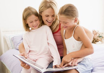 كيف تجعلين طفلك قريباً منك؟