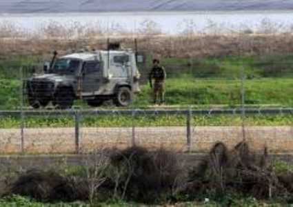 اعتقال مواطن اجتاز جدار غزة