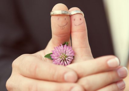 الزواج التقليدي في مواجهة "الحب"...من ينتصر؟