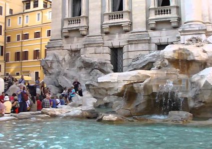 أرباح خيالية من العملات لنافورة الحظ الإيطالية