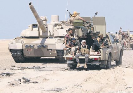 الجيش اليمني يقتحم معسكرا غربي اليمن