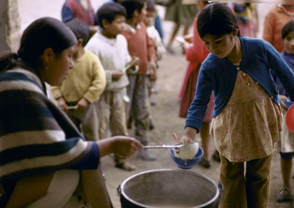 العالم يعاني مجاعة... وثلث الطعام يهدر