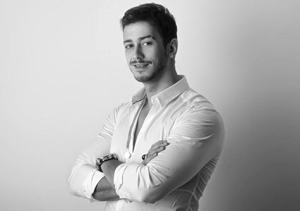 سعد المجرد خارج السجن في باريس"فيديو"