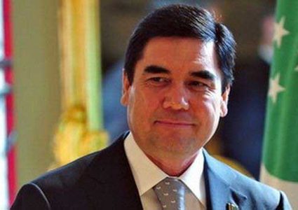 منع التدخين بتركمانستان بقرار رئاسي