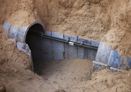 مصرع شاب بانهيار نفق بغزة