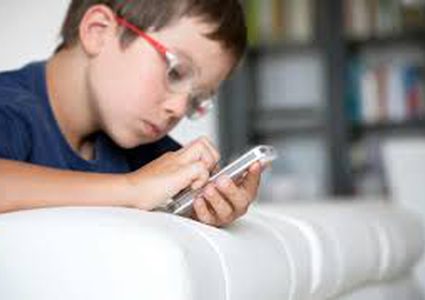 الهواتف وعلاقتها باضطراب النوم عند الأطفال