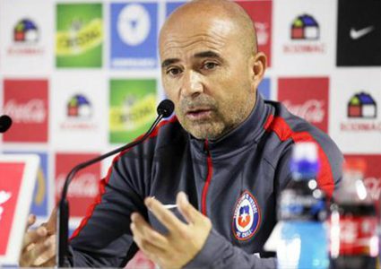 مدرب إشبيلية ينفي إجراء مفاوضات لتدريب الأرجنتين