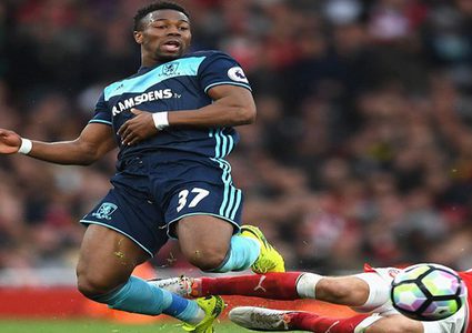 ارسنال يتمسك بأمل المراكز الاربعة بالدوري الانجليزي