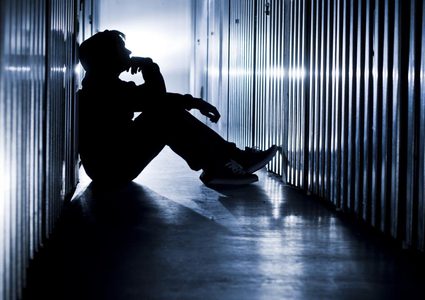 إختلاف العمر وإرتباطها بالإكتئاب