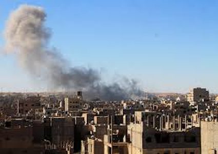 مقتل (23) شخصًا بدير الزور جراء ضربات جوية