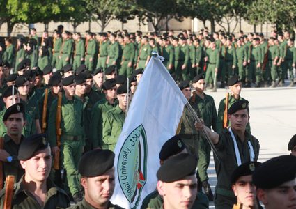 جامعة الاستقلال تساند الأسرى بالماء والملح