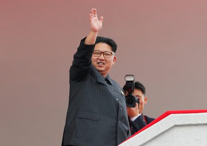 كوريا الشمالية تقصف أمريكا بصواريخ مزيفة"فيديو"