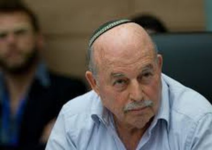 التحقيق  مع سلوميانسكي بشبهة التحرش