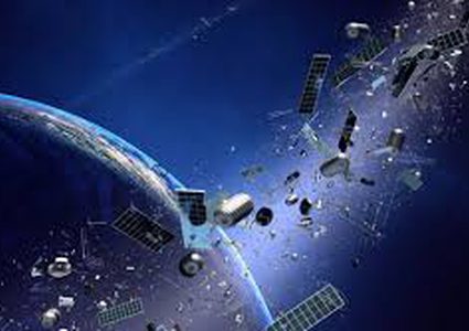 النفايات تهدد البعثات الفضائية
