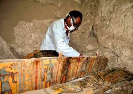 الاثار المصرية تكتشف قبر قاضي الفراعنة