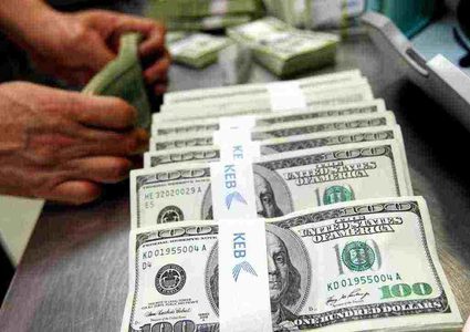 ما أسباب شح الدينار والدولار في فلسطين؟