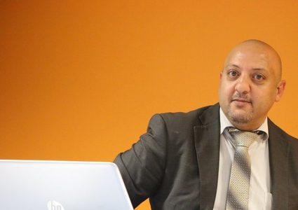 الهروب للحرب في غزة