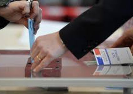 الانتخابات الفرنسية: 3 رجال وامرأة و 4 رؤى مختلفة