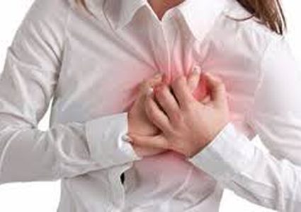 الألم في الصدر قد يكون مؤشر على أمراض القلب