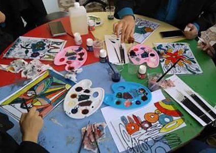 المرسم ملاذ الهواة في غزة "صور"