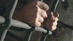 اضراب الكرامة يدخل يومه الثامن