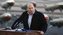 إسرائيل تلتزم الصمت رسميا على تصريحات يعالون بشأن اعتذار "داعش"