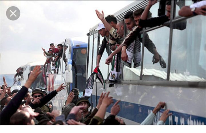 الأسرى القدامى.. واجهة استئناف المفاوضات وشرط من الطراز الأول